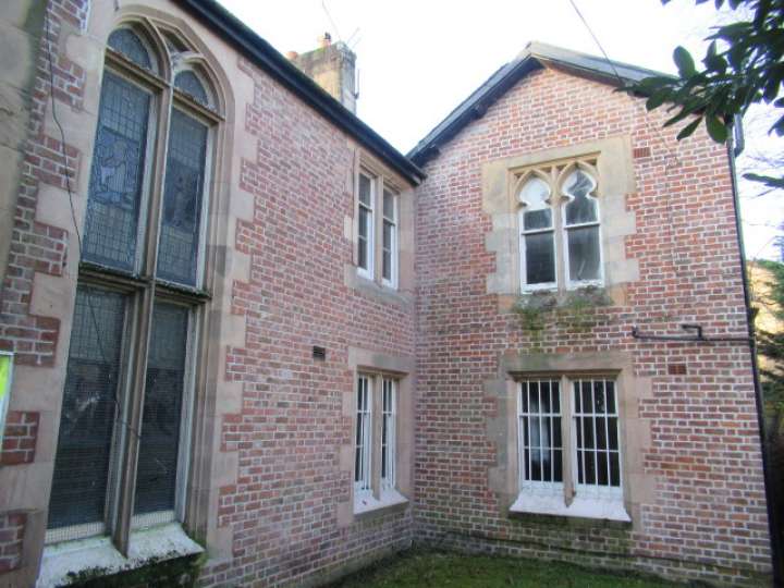 42 CLIFTON ROAD, BIRKENHEAD Smith and Sons